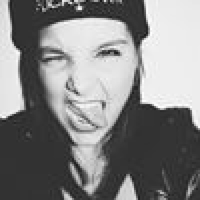 Lindy Lavine Williams is looking for a Room / Apartment / Studio in Amsterdam