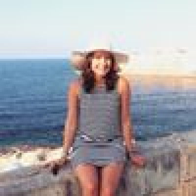 Anouk zoekt een Kamer / Appartement / Huurwoning / Studio in Amsterdam