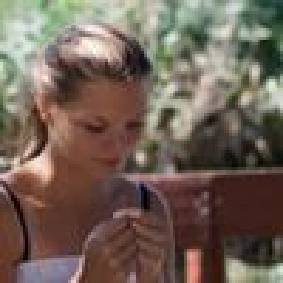 Gabriela zoekt een Kamer / Appartement / Huurwoning / Studio / Woonboot in Amsterdam