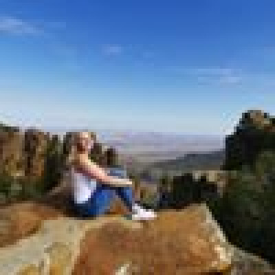 Carleen zoekt een Kamer / Appartement / Huurwoning / Studio / Woonboot in Amsterdam