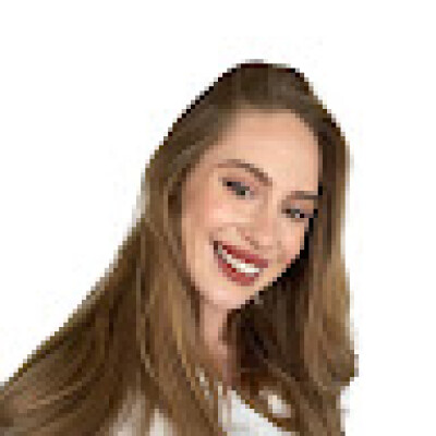 Renata  zoekt een Kamer / Appartement / Huurwoning / Studio / Woonboot in Amsterdam