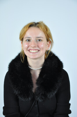 Marie zoekt een Kamer / Appartement / Studio / Woonboot in Amsterdam