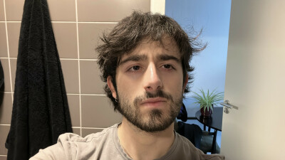 Alexandros zoekt een Kamer / Appartement / Studio in Amsterdam