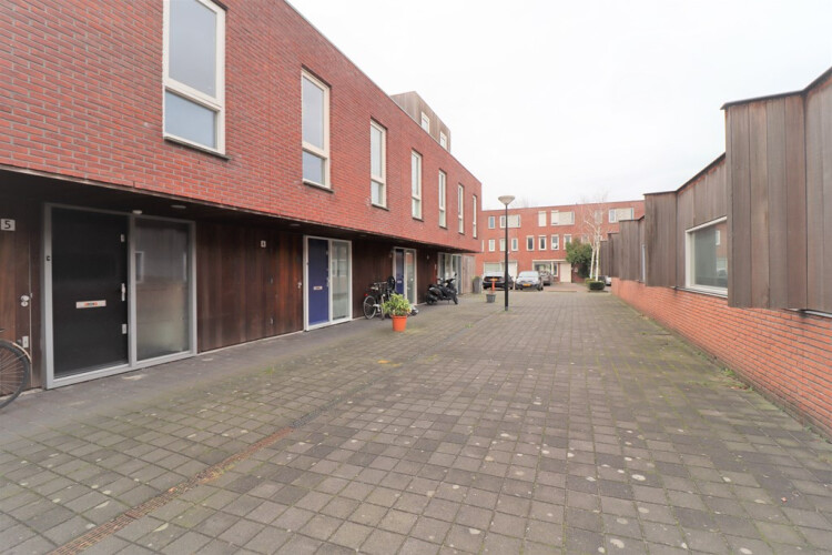 Tussenwoning aan Gileppehof 5, Amsterdam