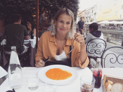Ruby zoekt een Kamer / Appartement / Huurwoning / Studio / Woonboot in Amsterdam