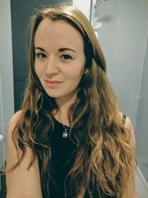 Yael zoekt een Kamer / Appartement / Huurwoning / Studio in Amsterdam